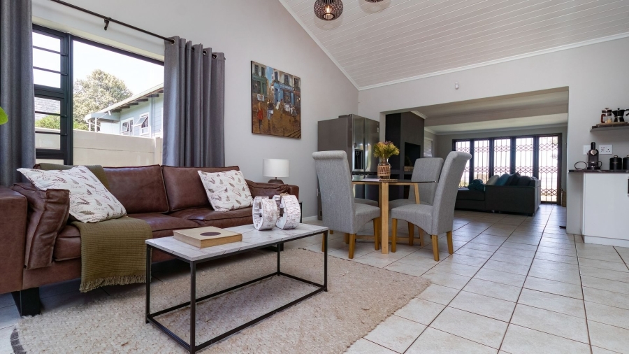 4 Bedroom Property for Sale in Sandbaai Western Cape